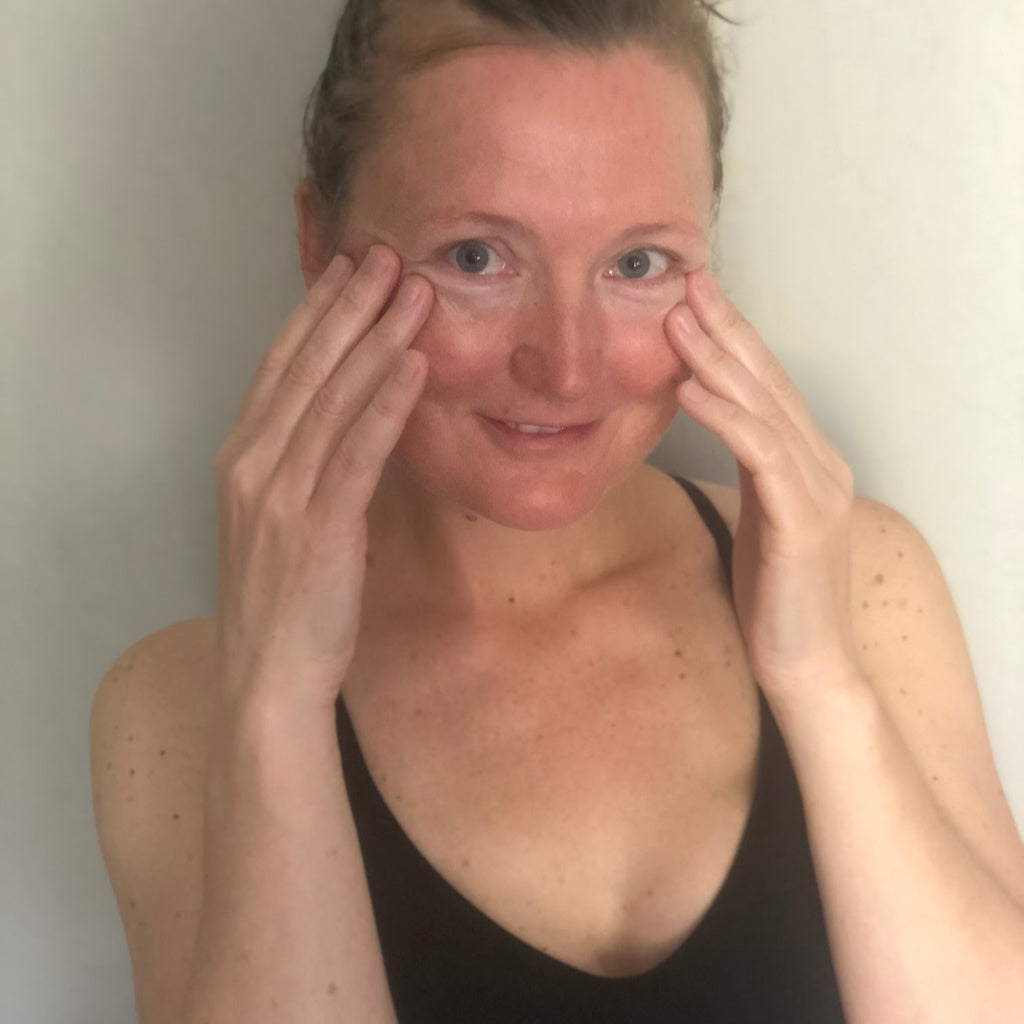 3 Tips on how to get the most out of your daily facial massage!